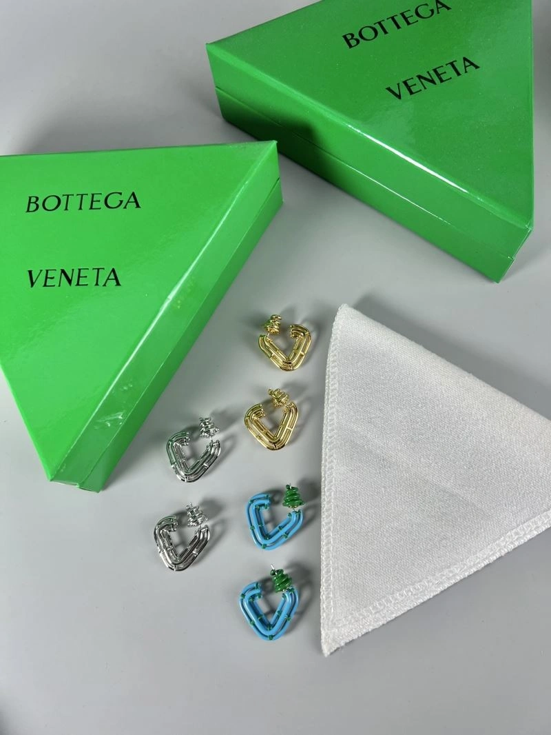 Bottega Veneta Earrings Sleek 212469