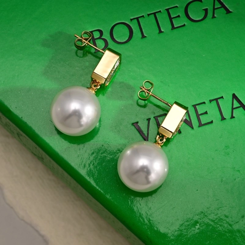 Bottega Veneta Earrings WaterResistant 208185