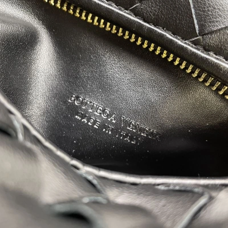 Bottega Veneta Hobo Bags WeatherProof 84738