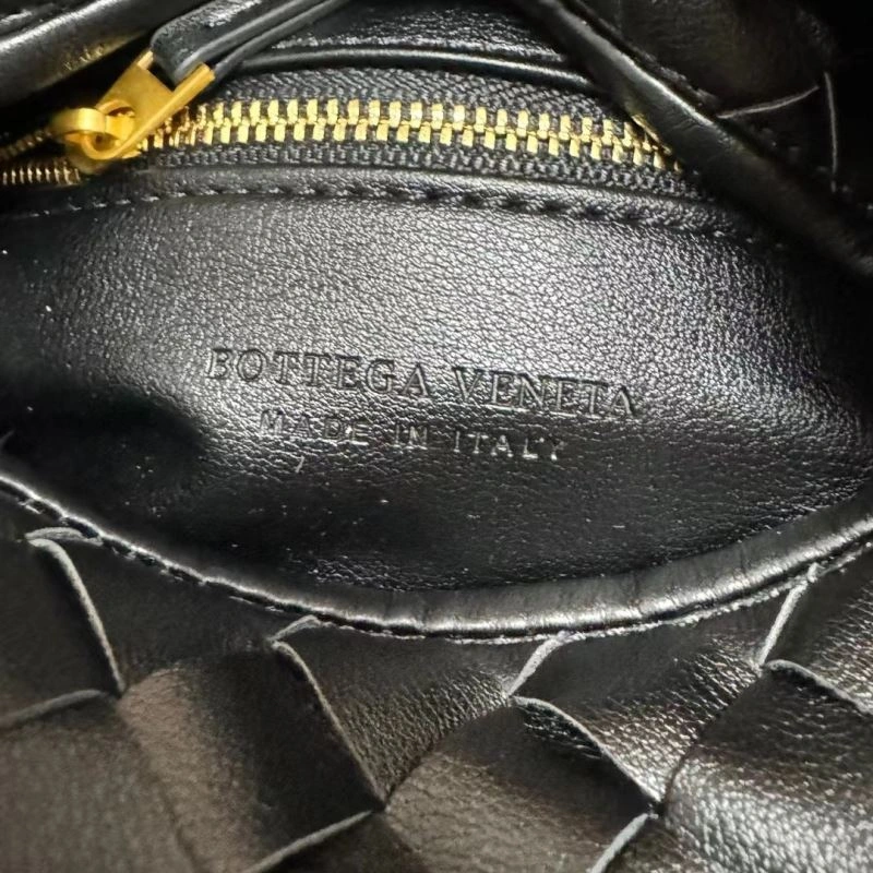 Bottega Veneta Hobo Bags Unique 84735