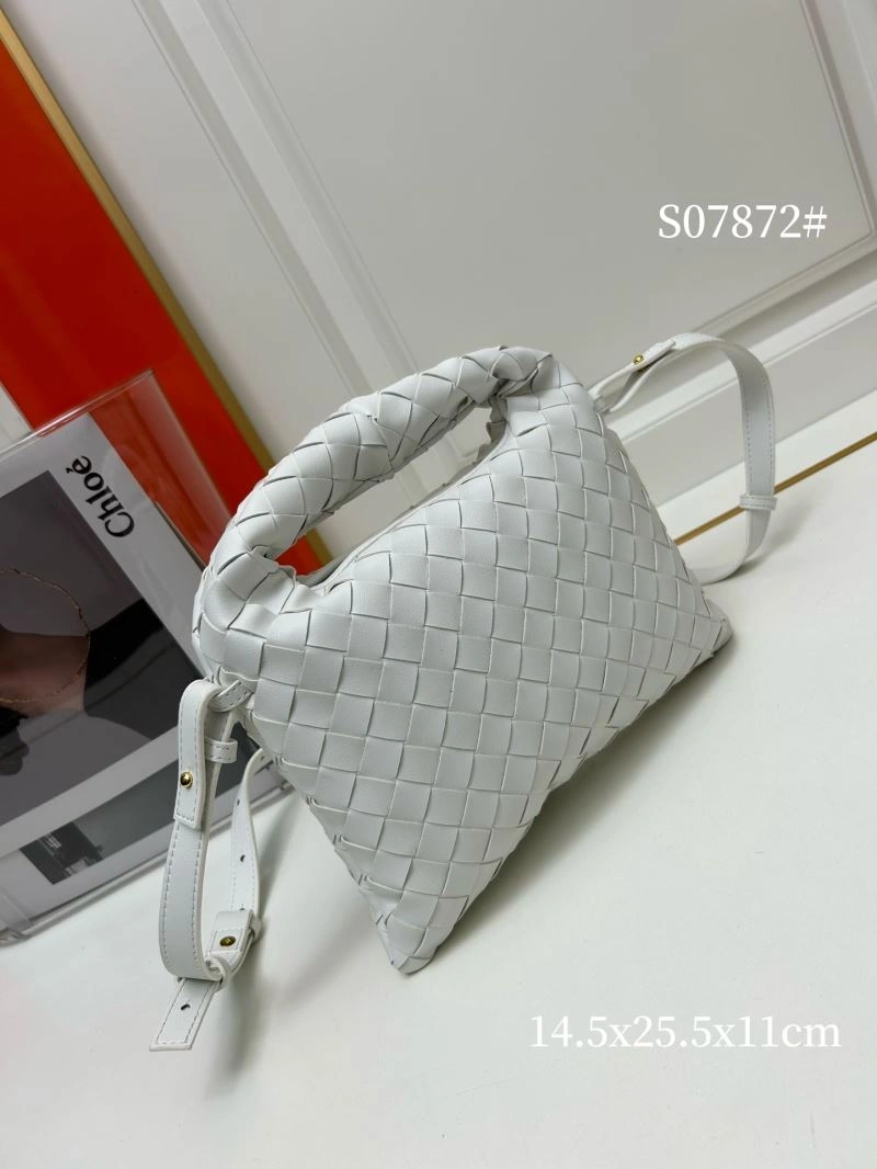 Trendy Bottega Veneta Hobo Bags 84740