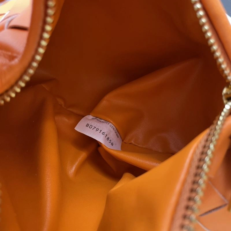 Lightweight Bottega Veneta Hobo Bags 84730
