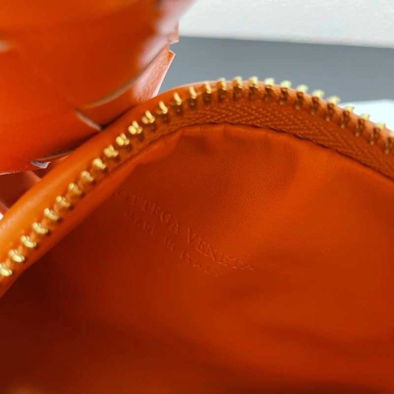 Lightweight Bottega Veneta Hobo Bags 84730
