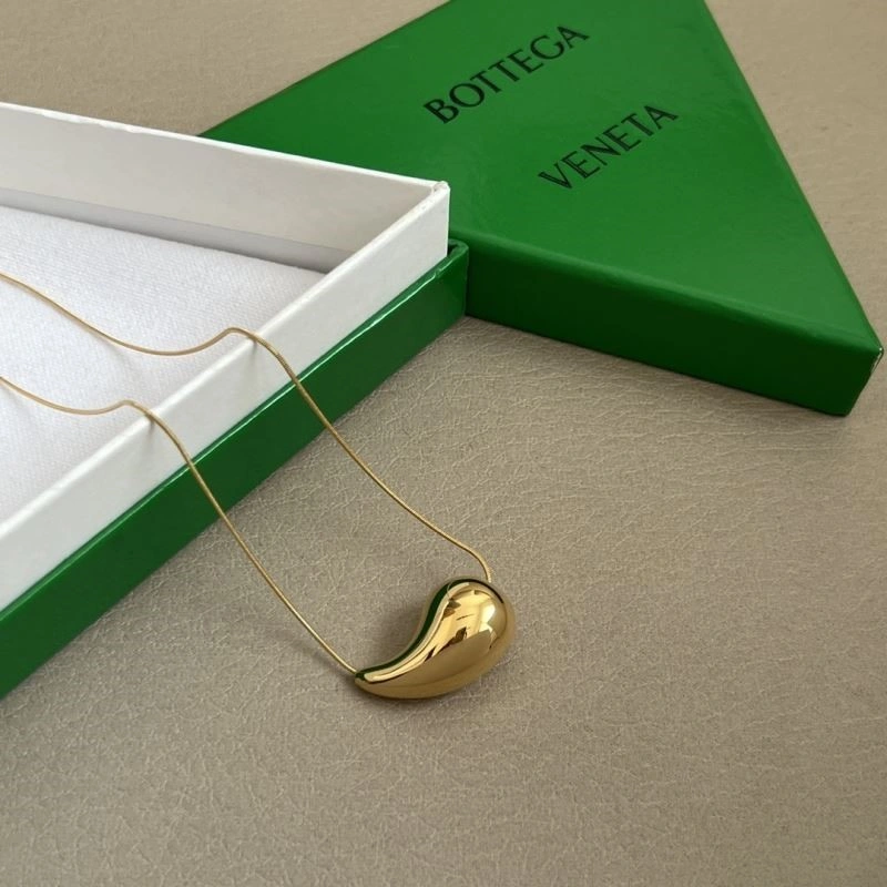 Flexible Bottega Veneta Necklaces 209438