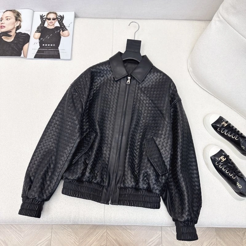 ModernLook Bottega Veneta Outwear 151952