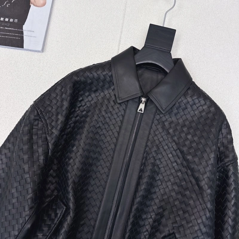 ModernLook Bottega Veneta Outwear 151952