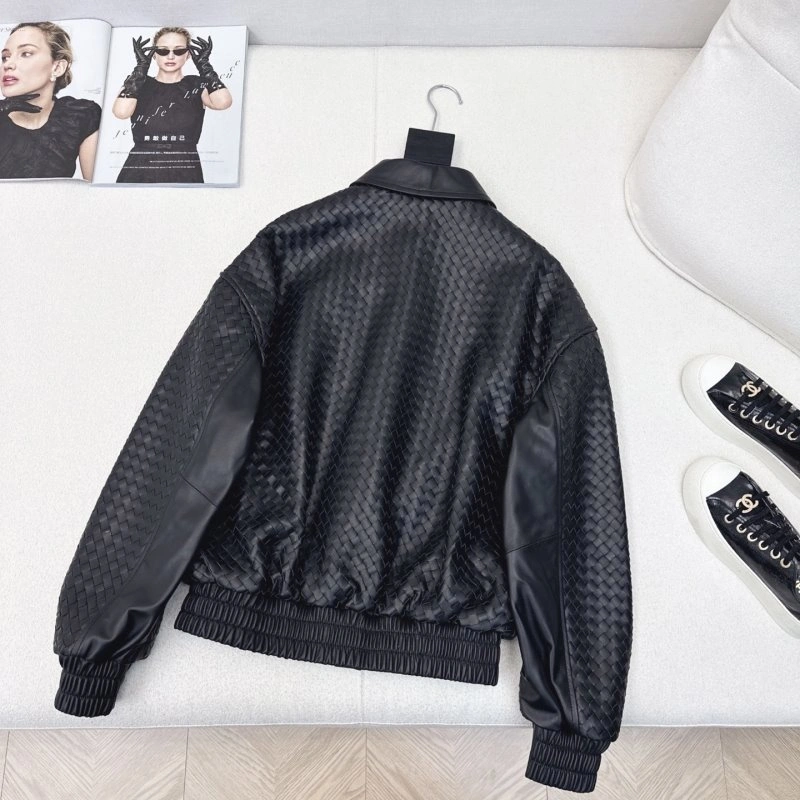 ModernLook Bottega Veneta Outwear 151952