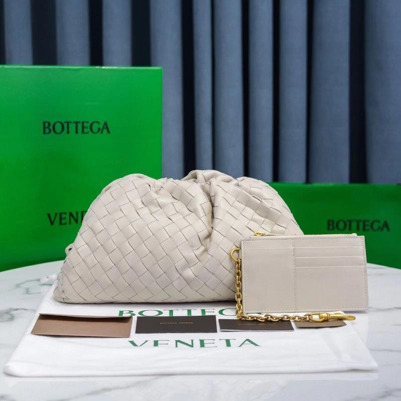 Bottega Veneta Pouch Clutch Bags EyeCatching 68113