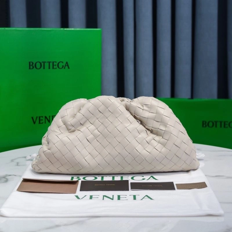 Bottega Veneta Pouch Clutch Bags EyeCatching 68113