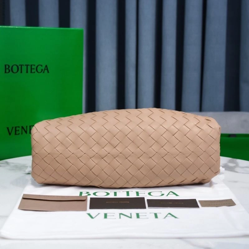 Bottega Veneta Pouch Clutch Bags Snug 68116