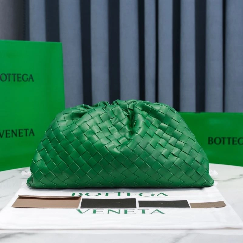 Bottega Veneta Pouch Clutch Bags Lightweight 68108