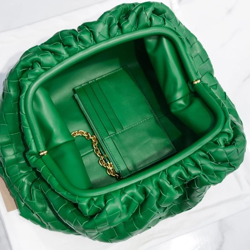 Bottega Veneta Pouch Clutch Bags Lightweight 68108