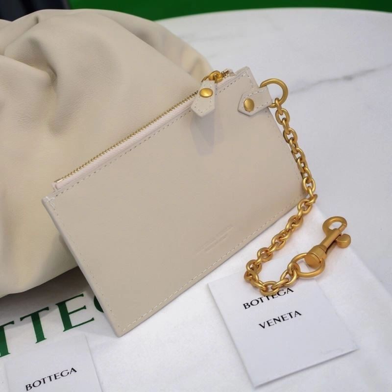 Bottega Veneta Pouch Clutch Bags Fashionable 68144