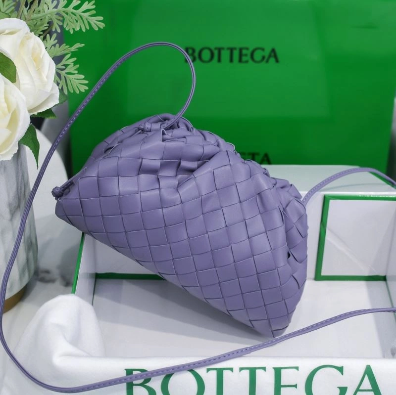 Vibrant Bottega Veneta Pouch Clutch Bags 68096