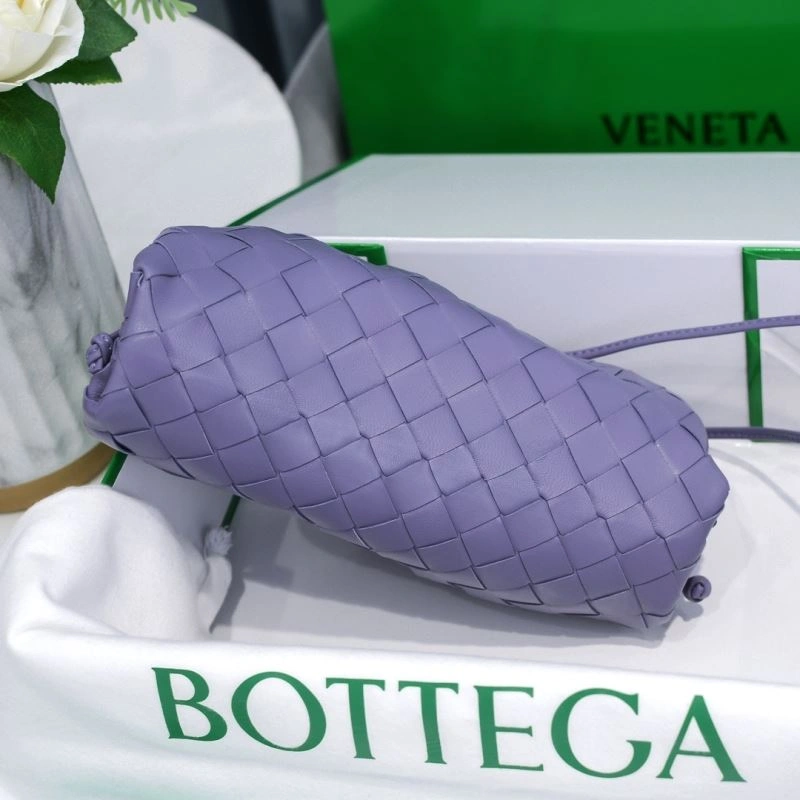 Vibrant Bottega Veneta Pouch Clutch Bags 68096