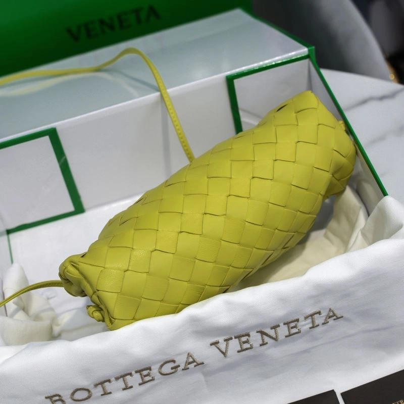 Bottega Veneta Pouch Clutch Bags Trendy 68140