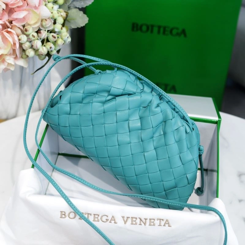 Trendsetting Bottega Veneta Pouch Clutch Bags 68091