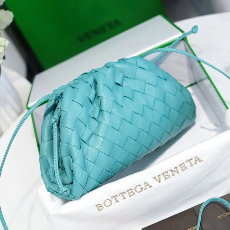 Trendsetting Bottega Veneta Pouch Clutch Bags 68091
