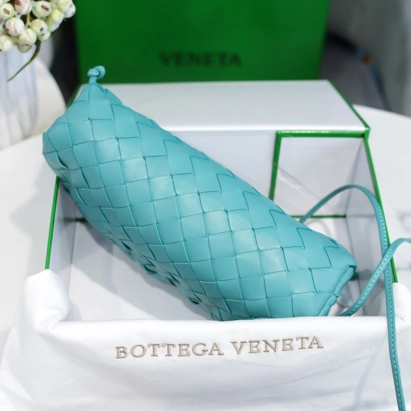 Trendsetting Bottega Veneta Pouch Clutch Bags 68091