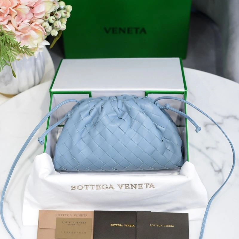 Bottega Veneta Pouch Clutch Bags Effortless 68138