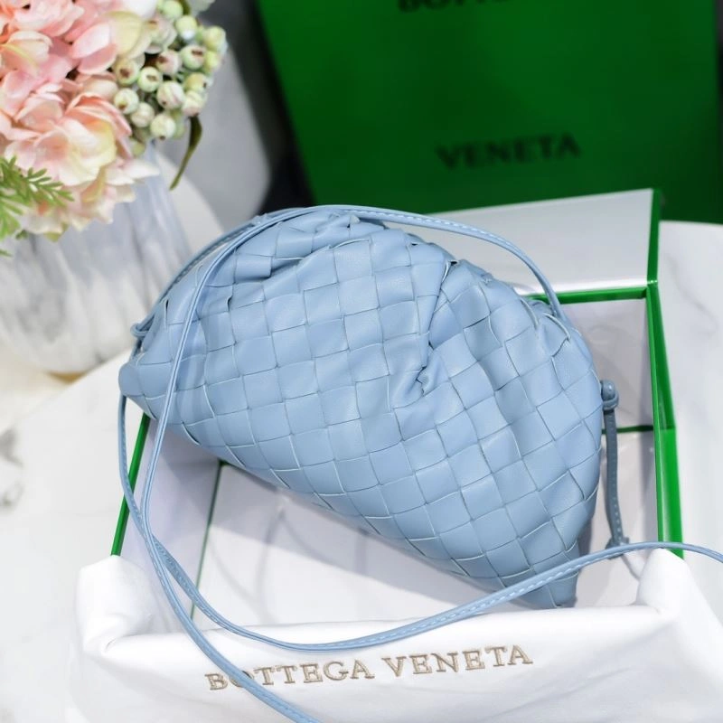 Bottega Veneta Pouch Clutch Bags Effortless 68138