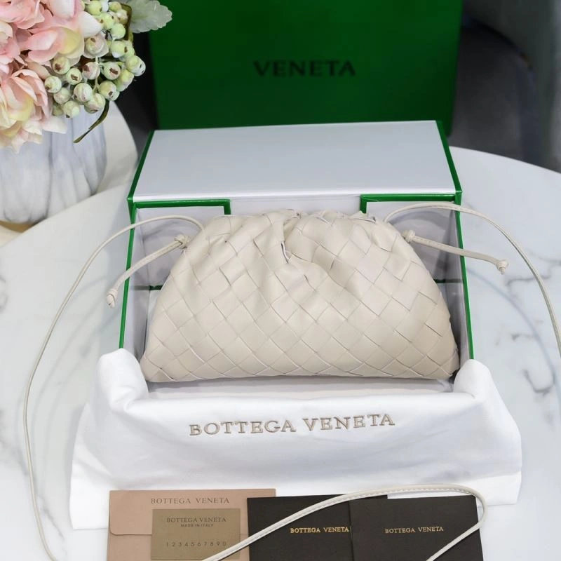 Bottega Veneta Pouch Clutch Bags ComfortFit 68135