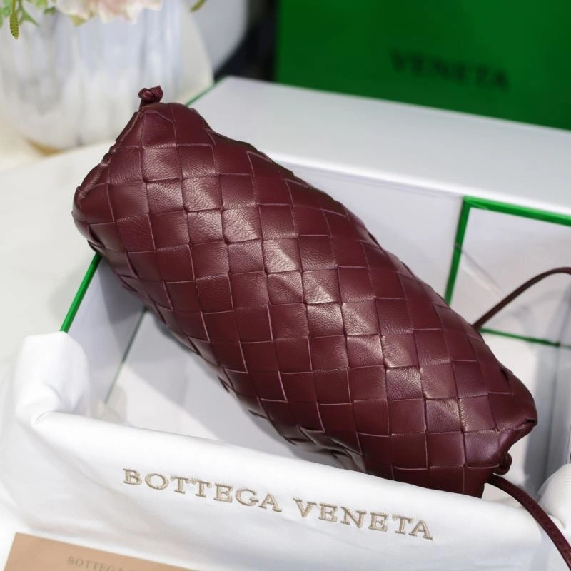 Bottega Veneta Pouch Clutch Bags WaterResistant 68094