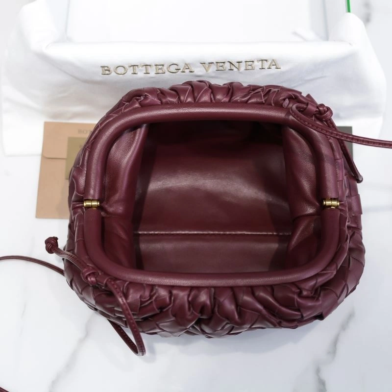 Bottega Veneta Pouch Clutch Bags WaterResistant 68094