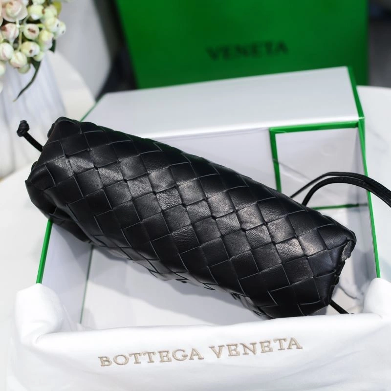 Bottega Veneta Pouch Clutch Bags Fashionable 68084