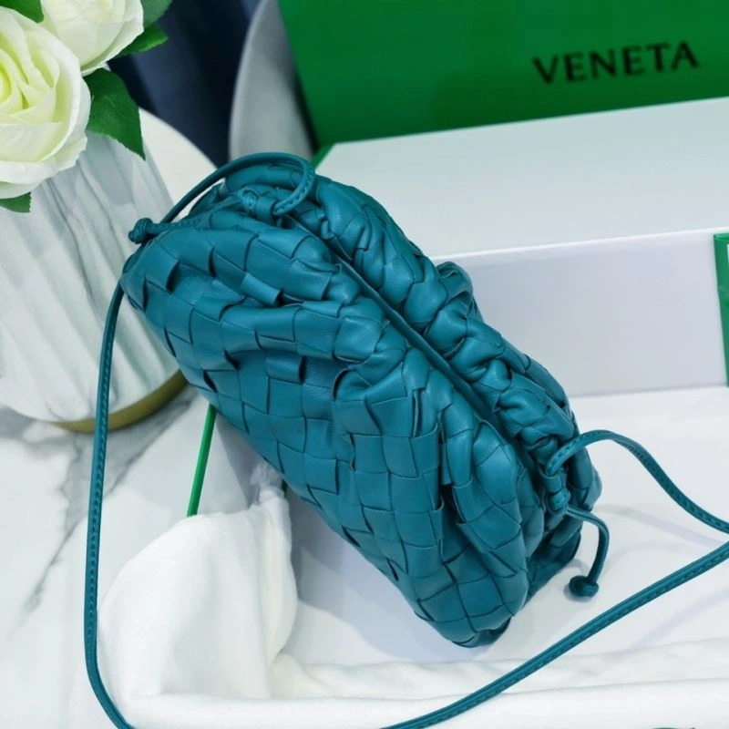 Bottega Veneta Pouch Clutch Bags Bright 68088