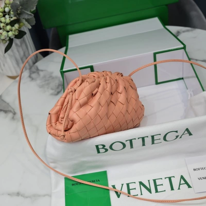 Bottega Veneta Pouch Clutch Bags Stylish 68082