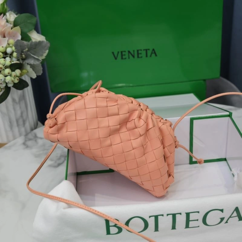 Bottega Veneta Pouch Clutch Bags Stylish 68082