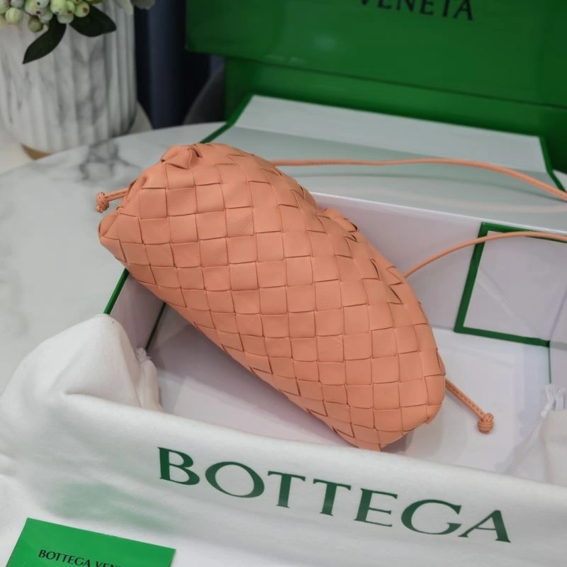 Bottega Veneta Pouch Clutch Bags Stylish 68082