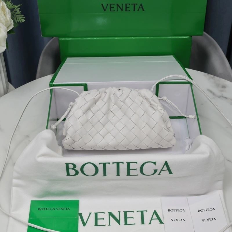 ModernLook Bottega Veneta Pouch Clutch Bags 68083