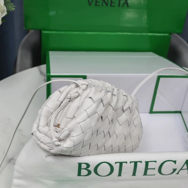 ModernLook Bottega Veneta Pouch Clutch Bags 68083