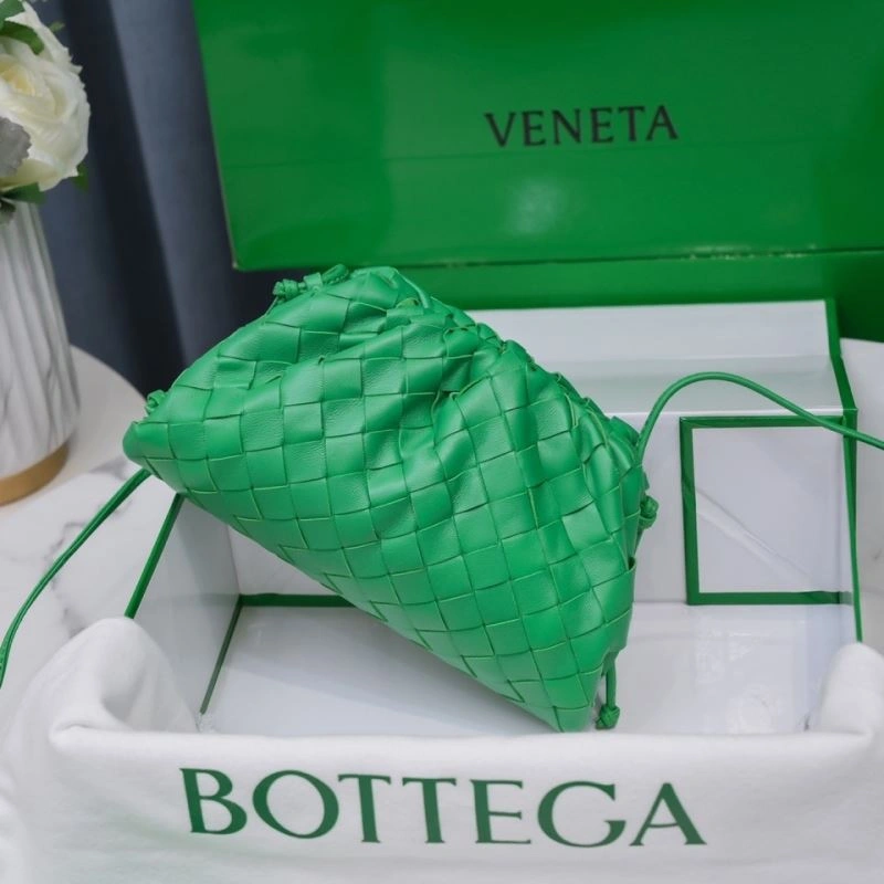 Bottega Veneta Pouch Clutch Bags EyeCatching 68126