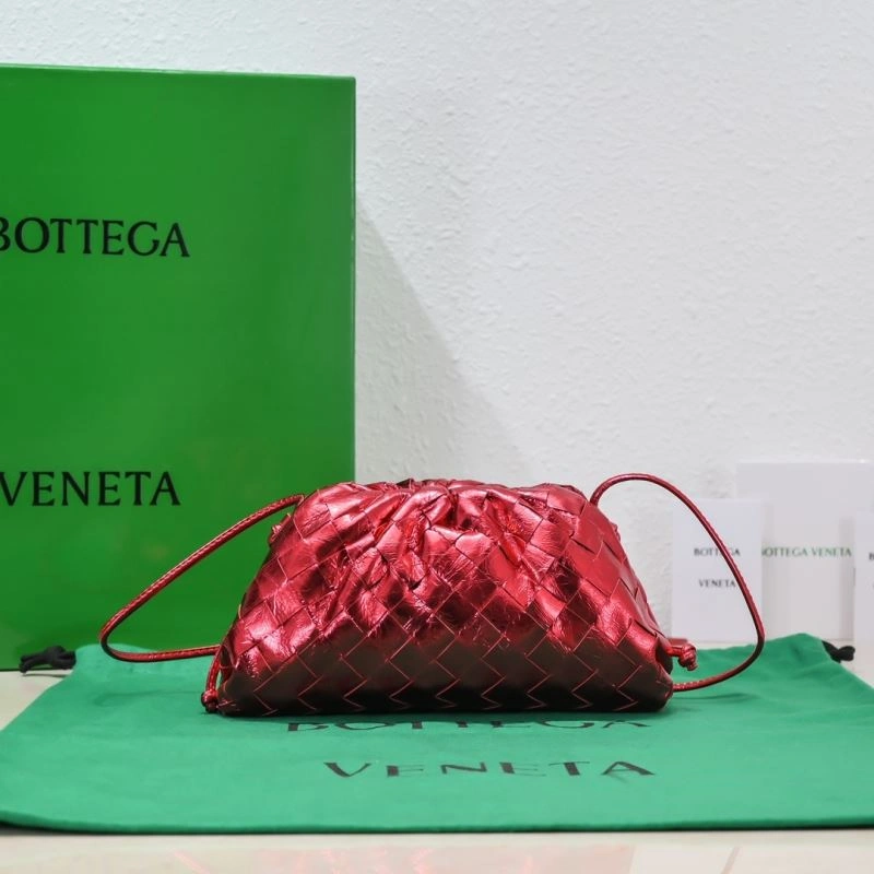 Vibrant Bottega Veneta Pouch Clutch Bags 68111