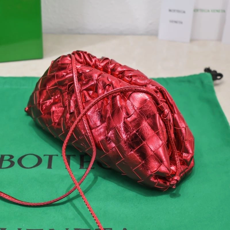 Vibrant Bottega Veneta Pouch Clutch Bags 68111