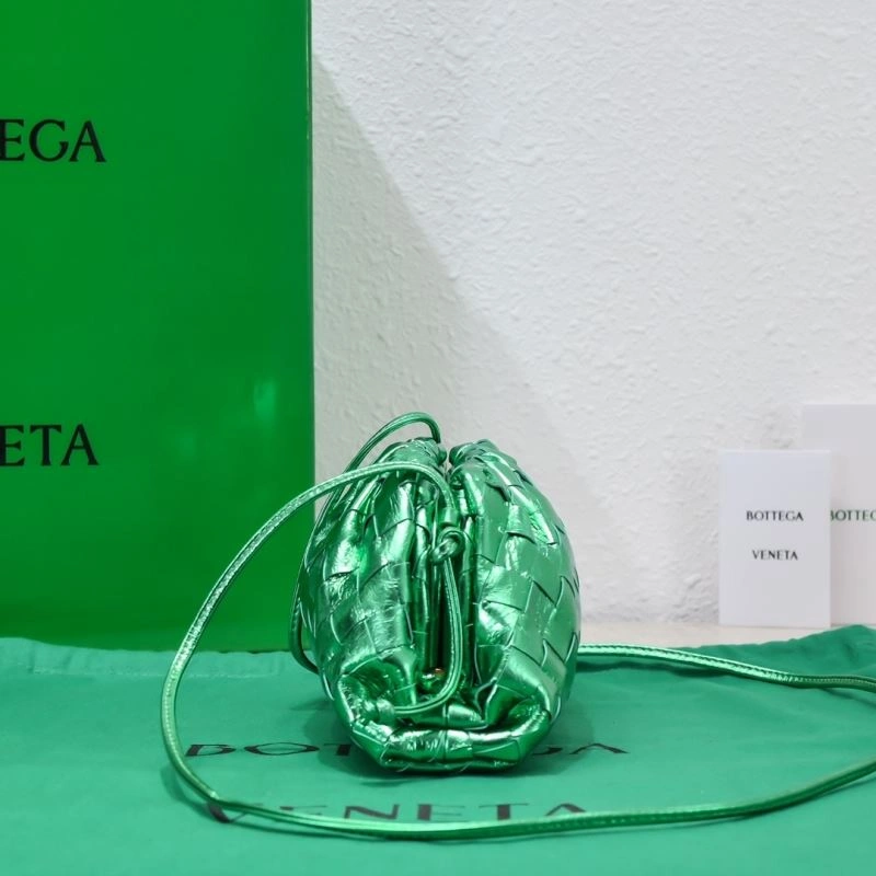 Bottega Veneta Pouch Clutch Bags Versatile 68067