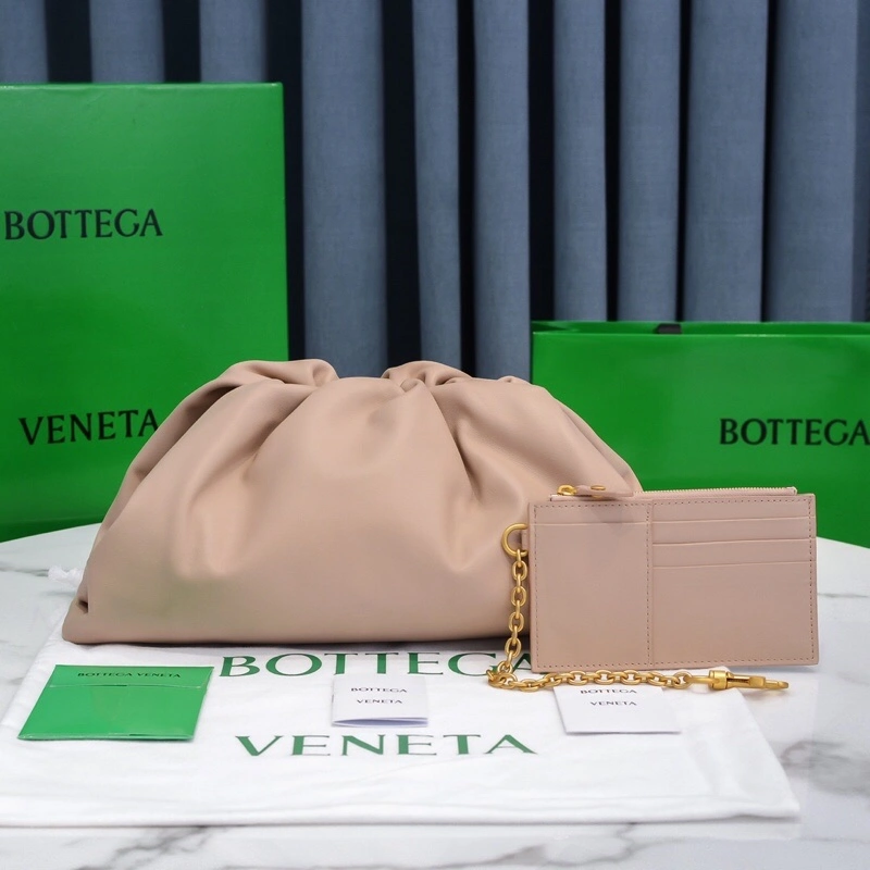 Sophisticated Bottega Veneta Pouch Clutch Bags 68061