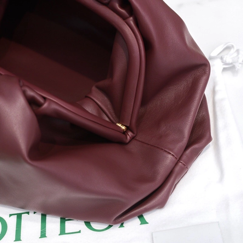Stretchable Bottega Veneta Pouch Clutch Bags 68062