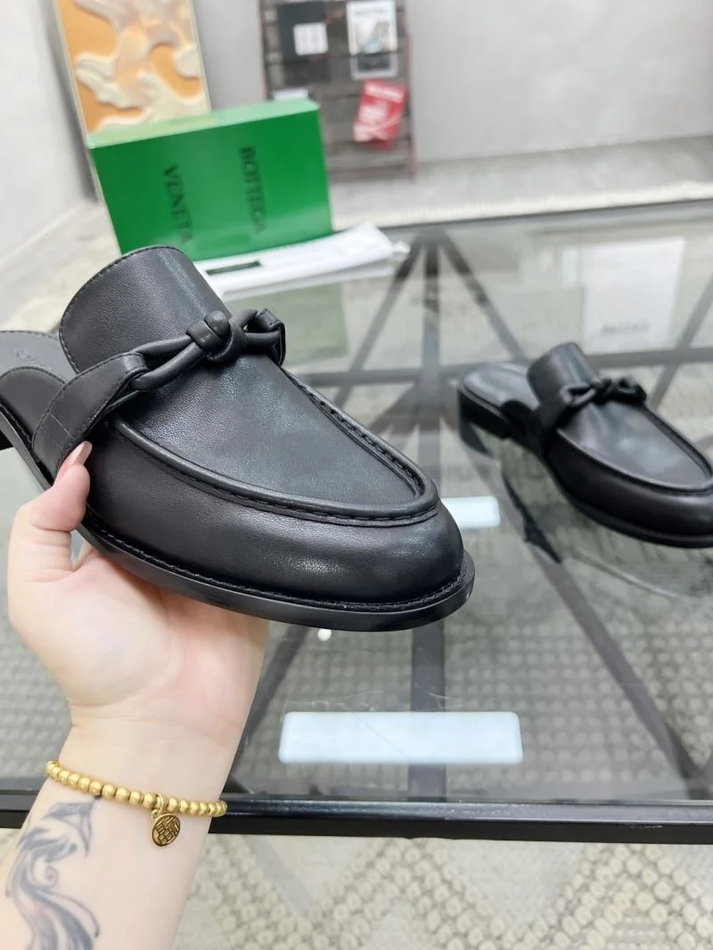 Flexible Bottega Veneta Sandals 5040