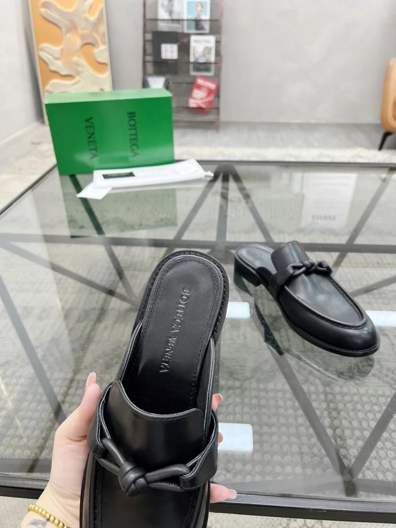 Flexible Bottega Veneta Sandals 5040