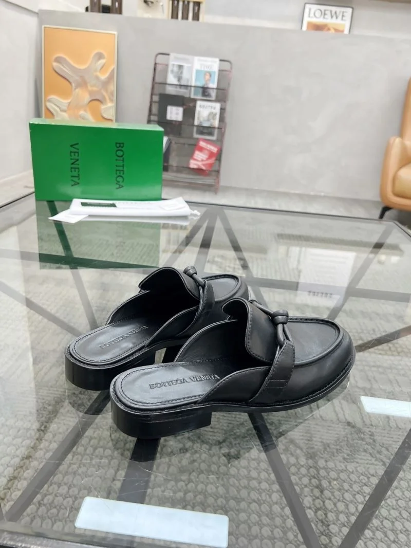 Flexible Bottega Veneta Sandals 5040