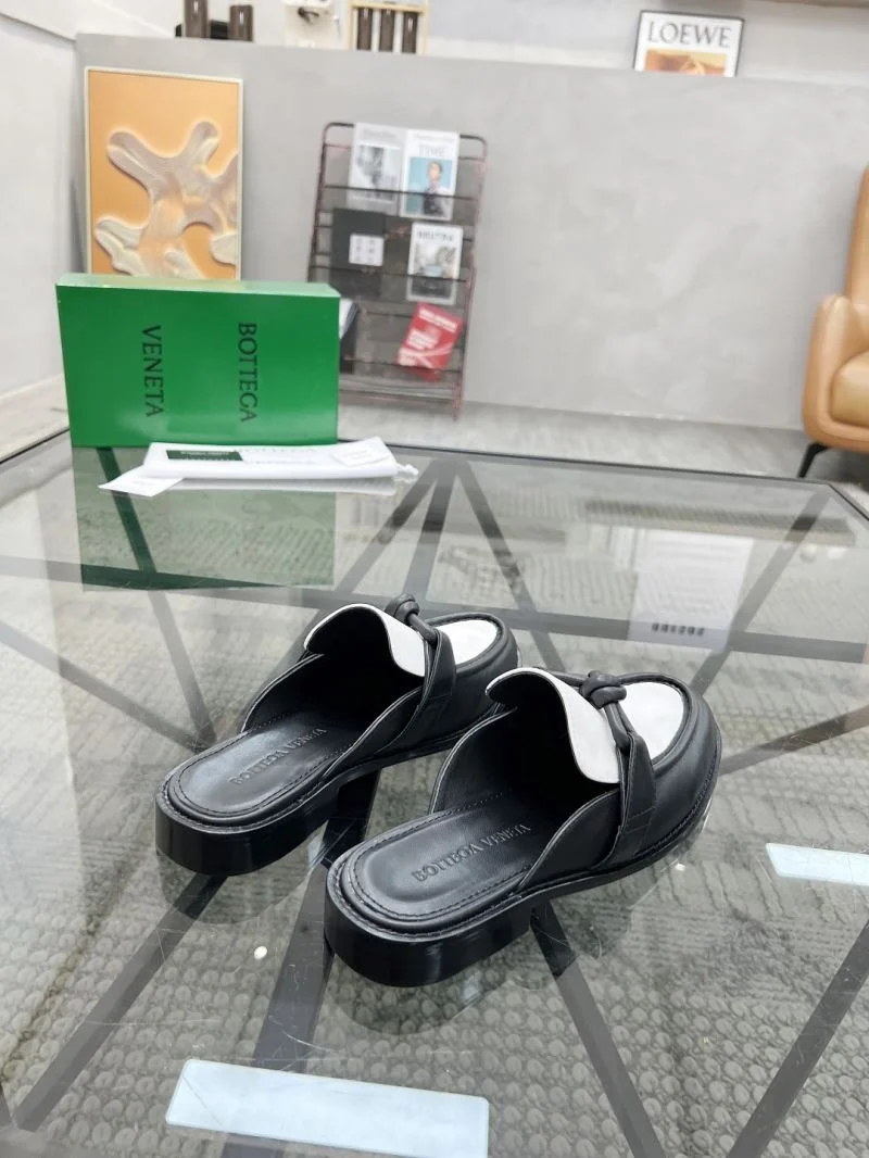 Bottega Veneta Sandals UrbanStyle 5041