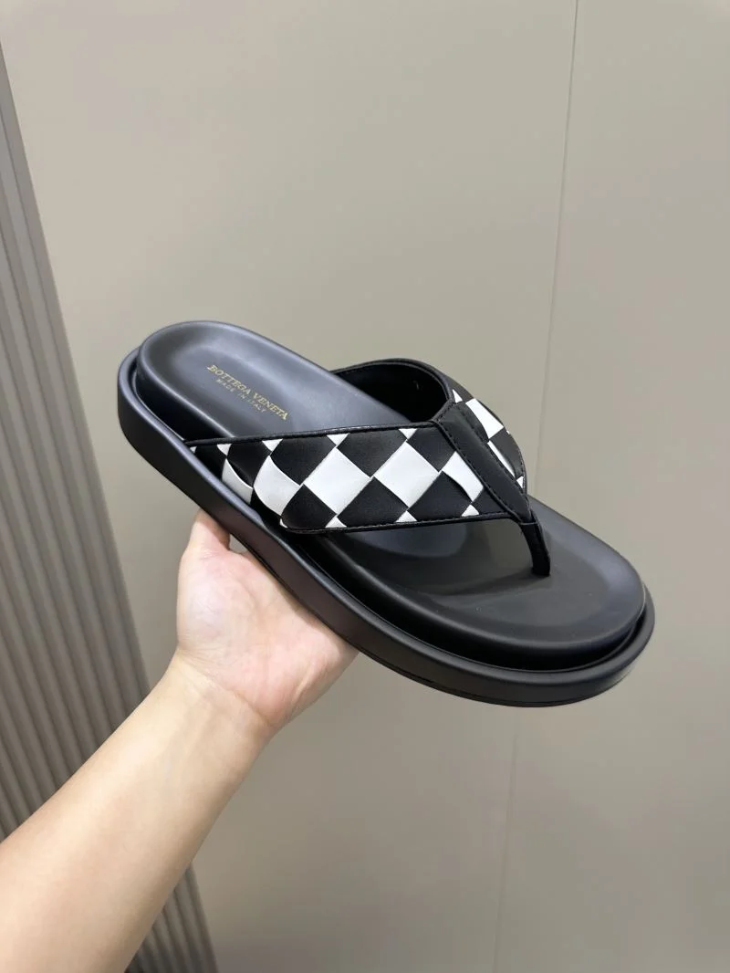 Bottega Veneta Sandals Elegant 5032
