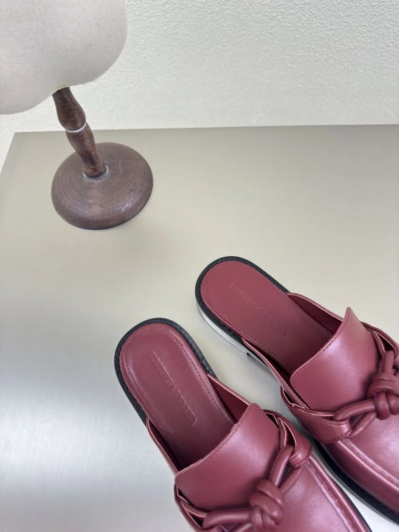 Bottega Veneta Sandals ModernLook 12961