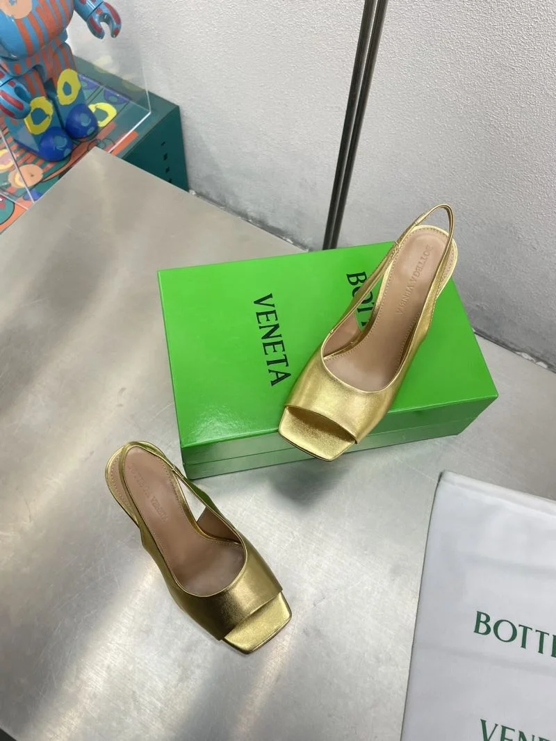 Bottega Veneta Sandals Upgraded 12939