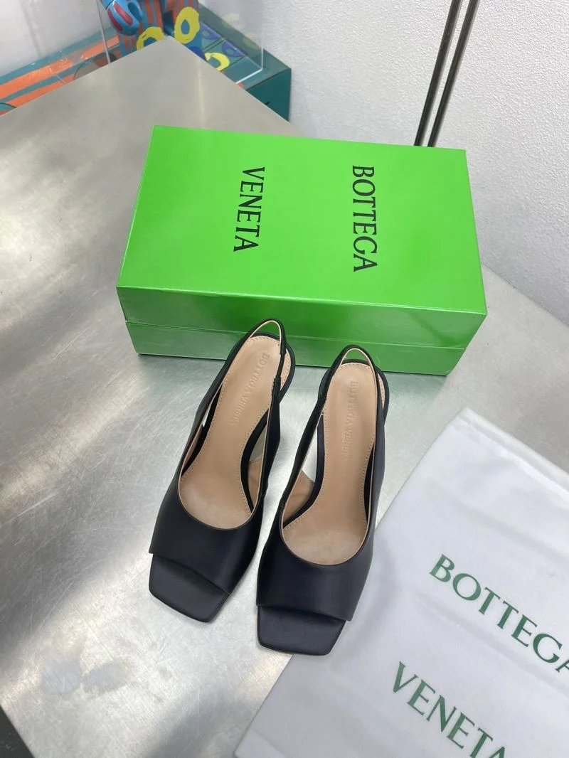 Bottega Veneta Sandals Unisex 12944
