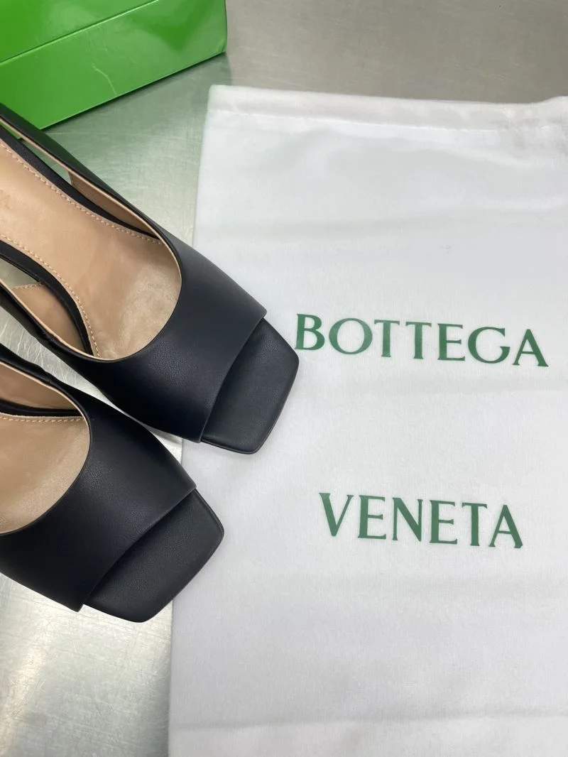 Bottega Veneta Sandals Unisex 12944